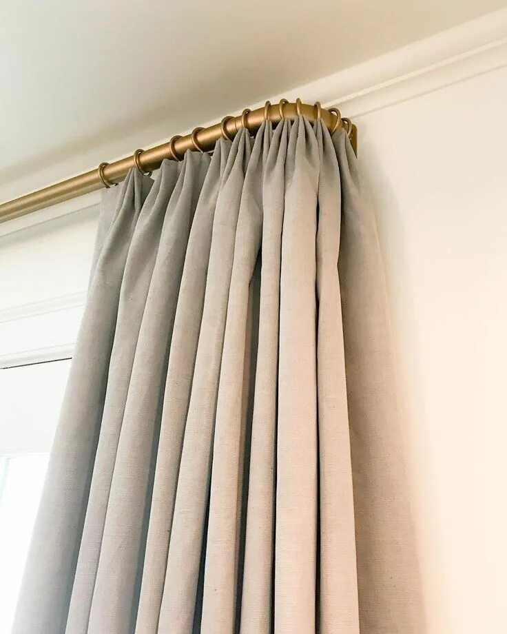 Карнизы для штор спальня фото paid link) Paralyzed by indecision in choosing drapes or shades? I'm sharing my 