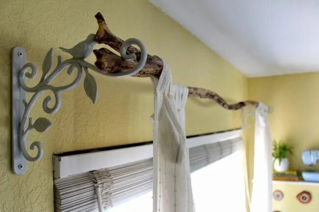 Карнизы для штор своими руками фото Ideas for crafting with tree branches Idee rideaux, Tringles à rideaux branches,