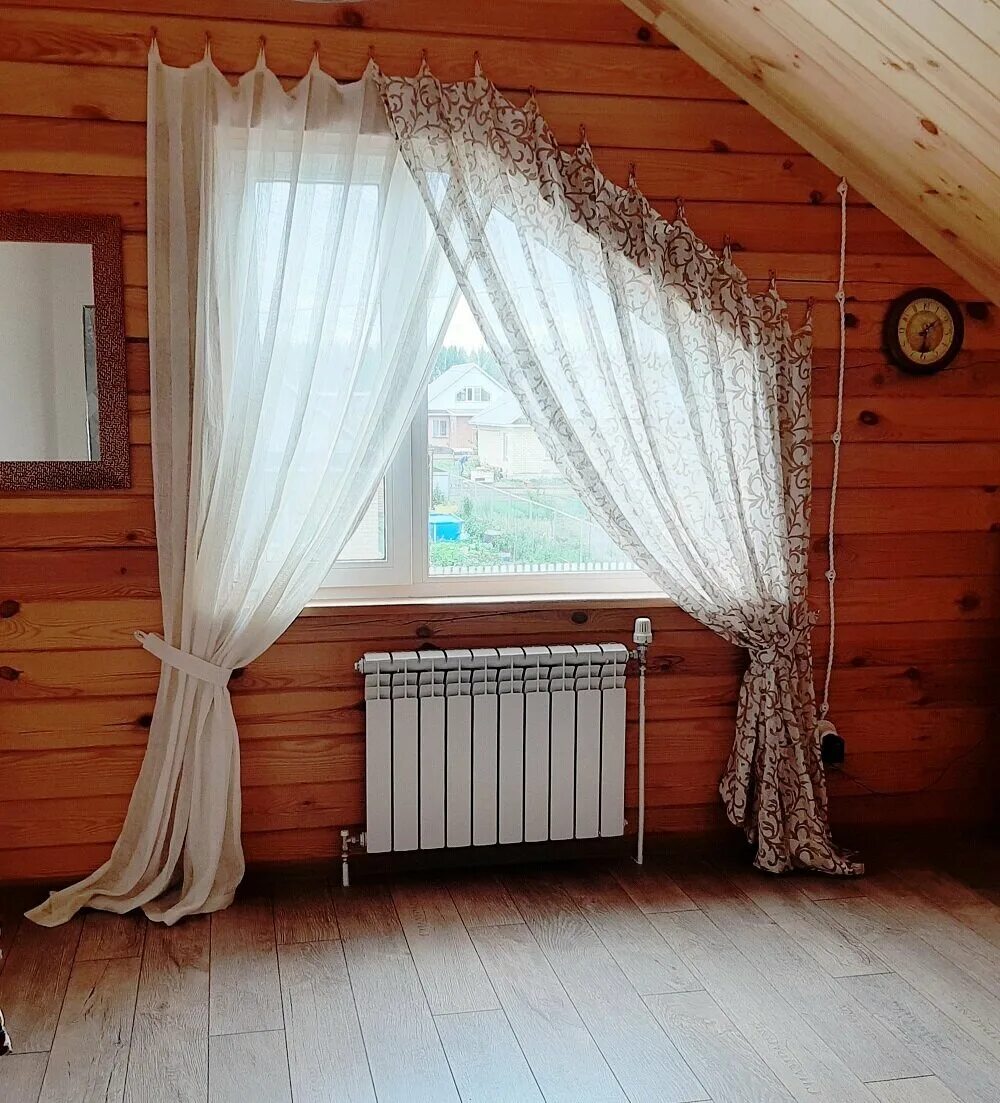 Карнизы на скошенные окна фото Шторы на косом окне фото: найдено 90 картинок