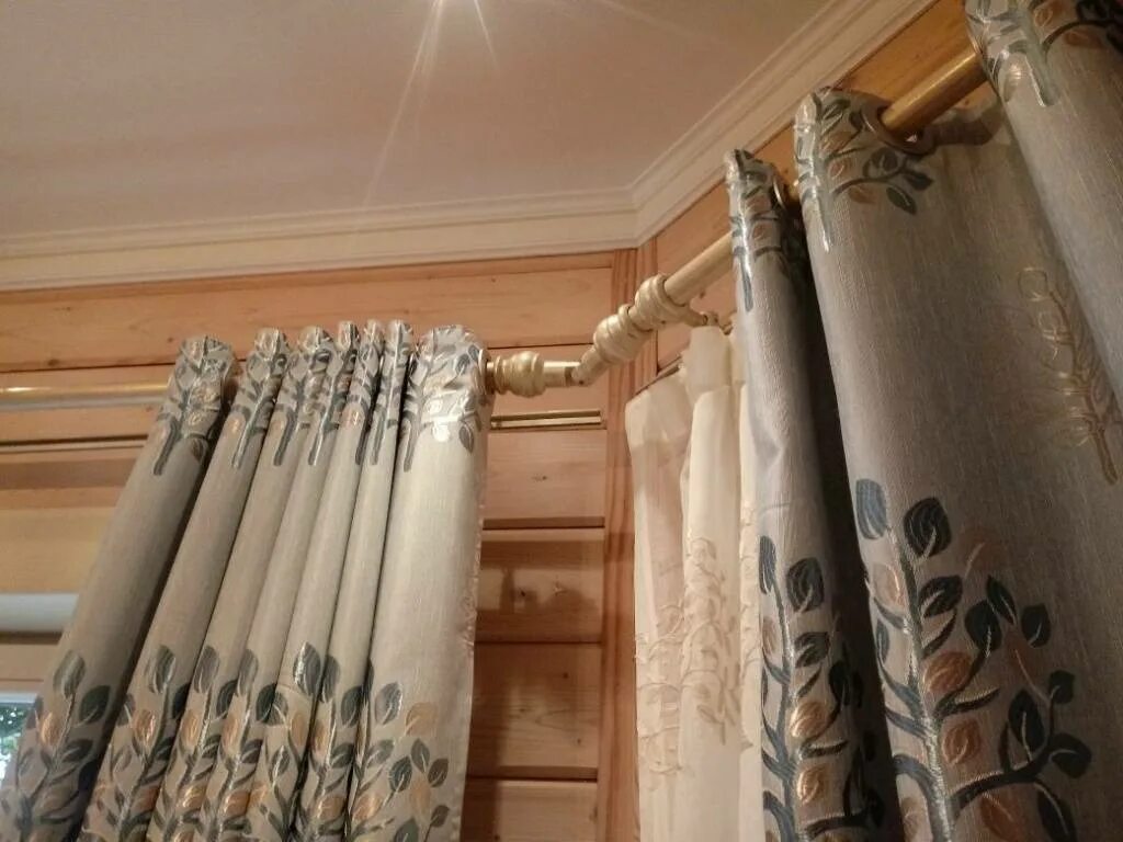 Карнизы в деревянном доме фото Гардина и карниз: в чем разница, что это такое
