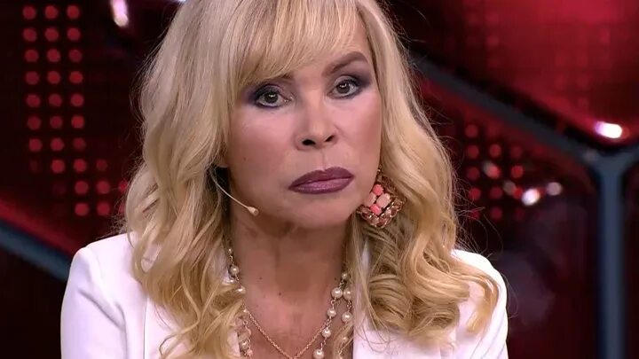 Каролина 90 фото Певица Каролина об убийстве мужа: "С тех пор не могу есть мясо"