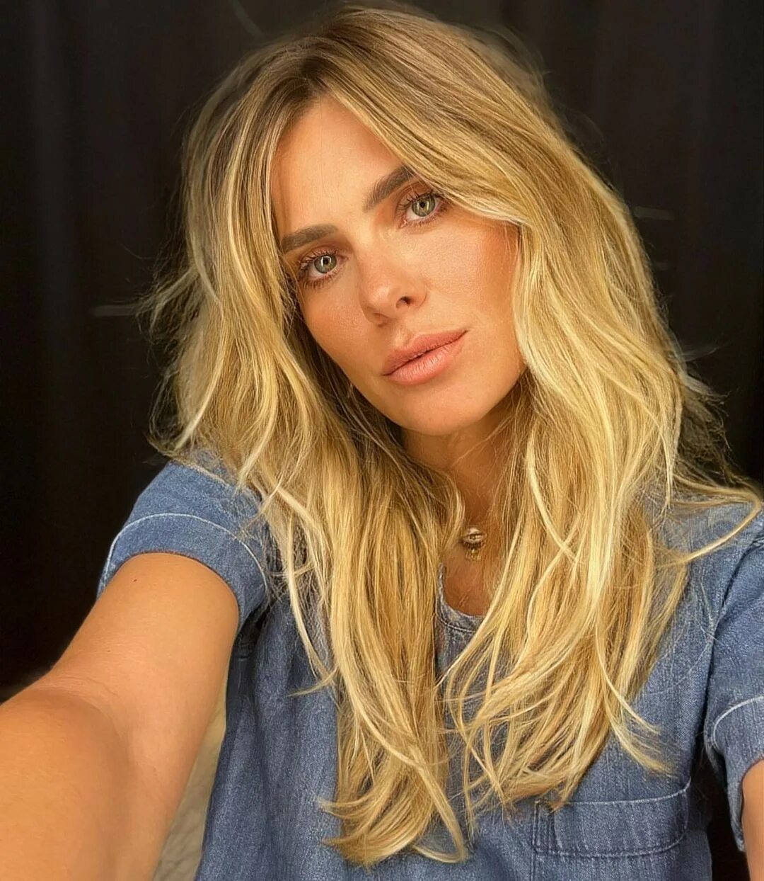Каролина фото сейчас Carolina Dieckmann posta foto rara dos dois filhos juntos; veja
