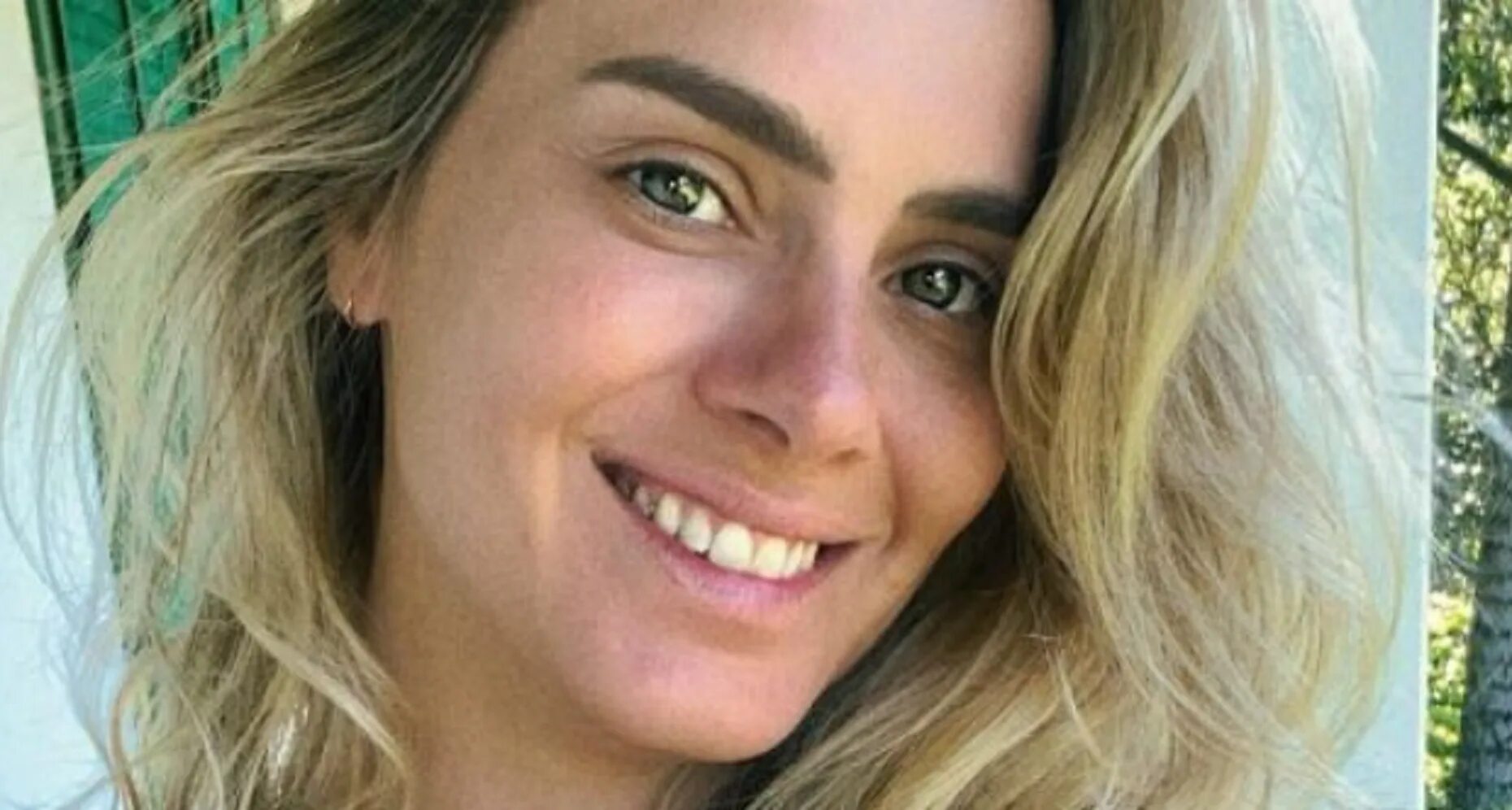 Каролина фото сейчас Carolina Dieckmann posa de biquíni em cachoeira e filosofa - ContilNet Notícias