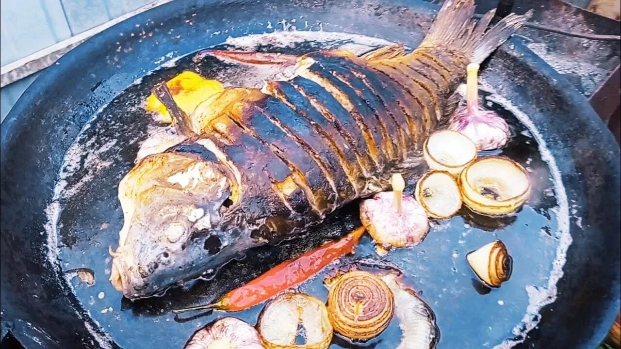 Карп на сковороде рецепт с фото ЖАРЕНЫЙ КАРП НА КОСТРЕ!!! КАК ВКУСНО ПОЖАРИТЬ РЫБУ!!! - YouTube