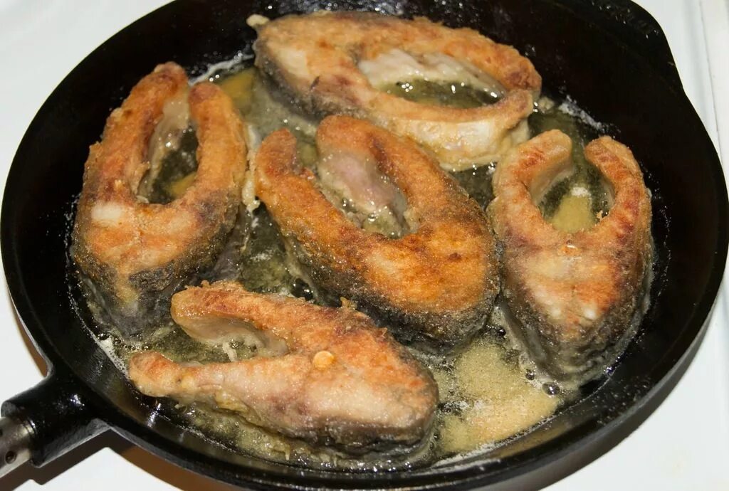 Карп пожарить на сковороде фото рецепт Жареный карп с соусом муждей. Молдавская кухня Рецепты еды, Идеи для блюд, Еда