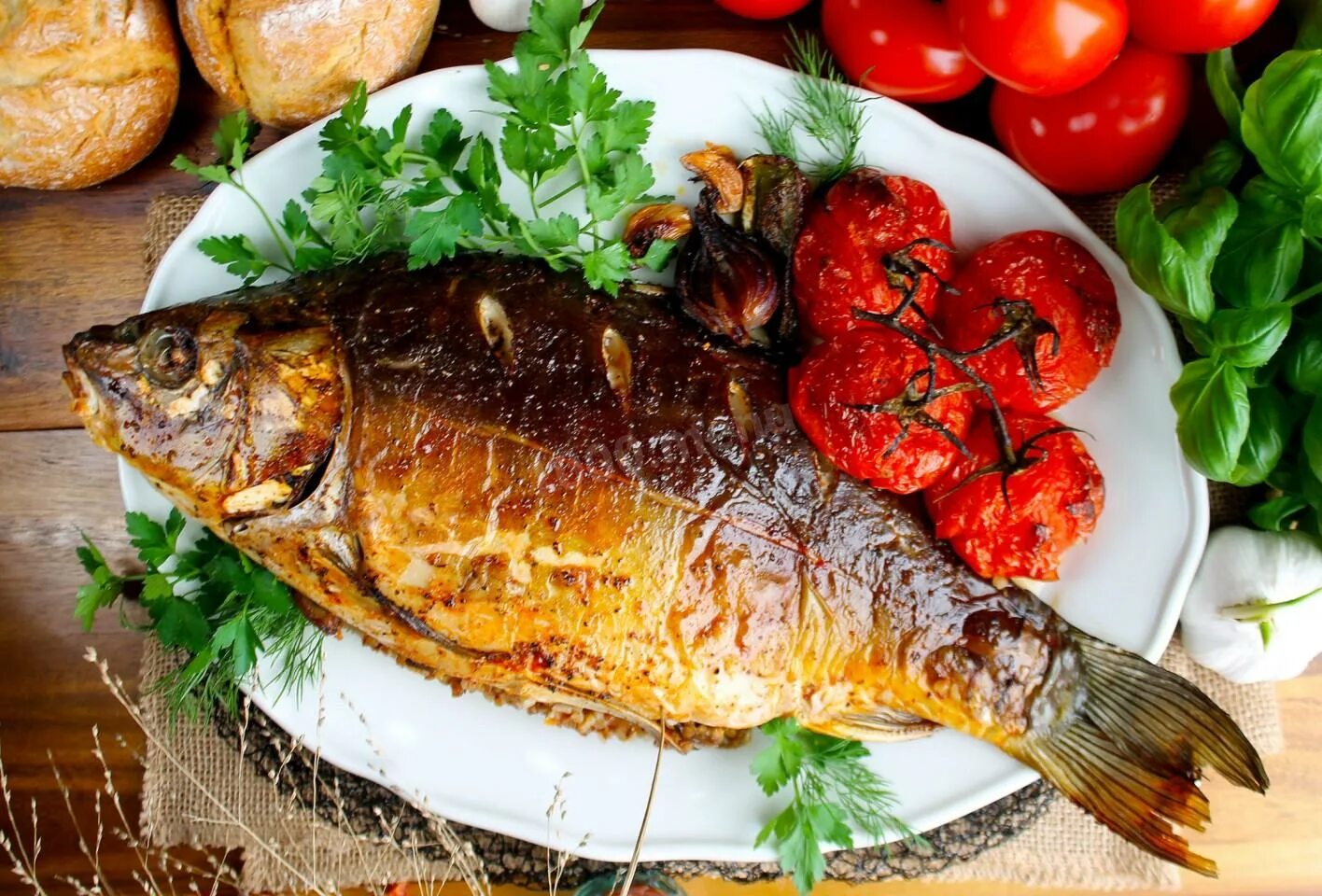 Карп в духовке целиком фото Фаршированная речная рыба - 16 рецептов - 1000.menu