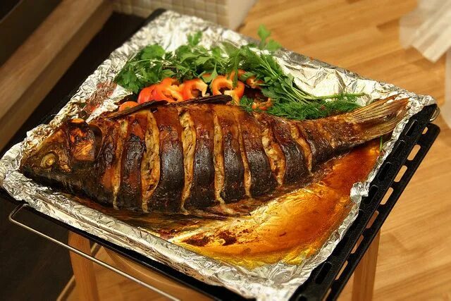 Карп запеченный в духовке фото Deset načina za pripremu ribe koje morate probati Ricette di cucina, Ricette, Ri