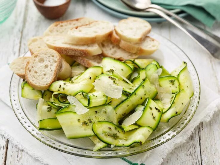 Карпаччо из кабачков рецепт с фото Zucchini Carpaccio Recipe Food network recipes, Carpaccio recipe, Zucchini recip