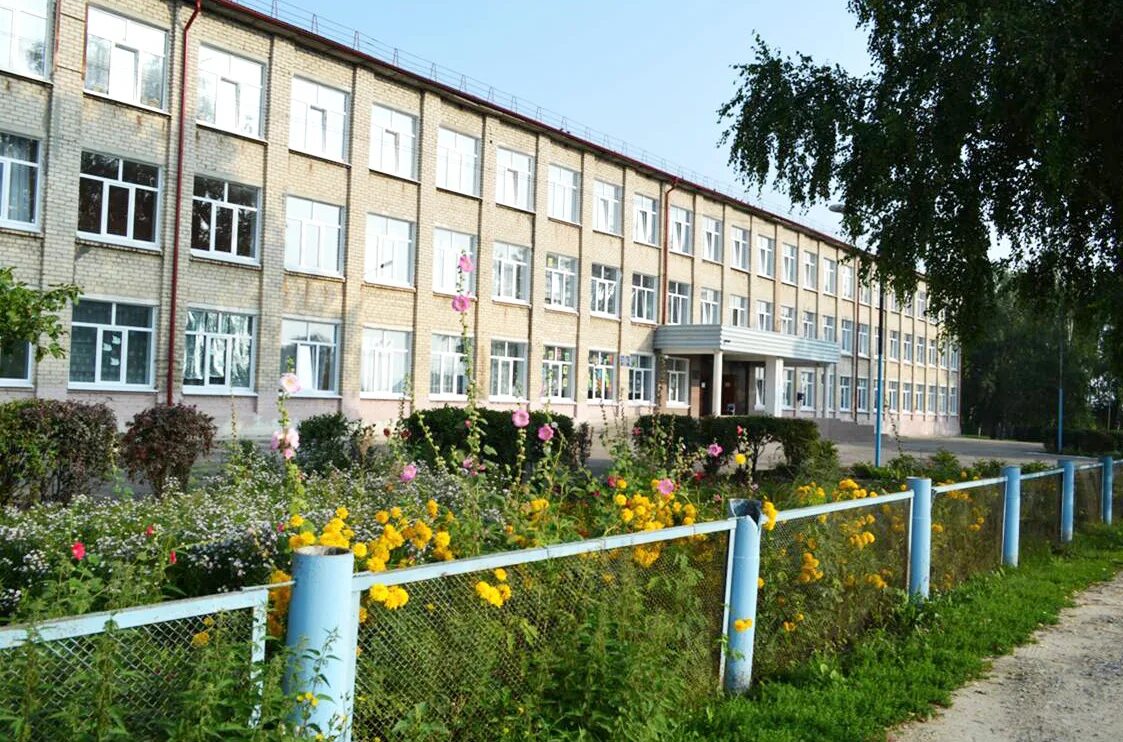 Карсунская средняя школа фото О школе