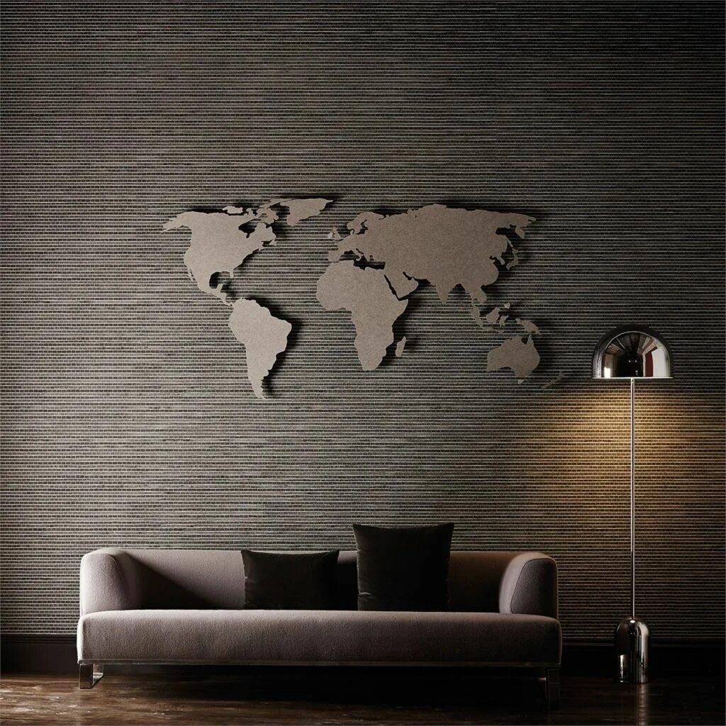 Карта мира на стене в интерьере 5 NEW SEASON WALLPAPER TRENDS TO COVET - GIRL ABOUT HOUSE in 2024 Kantoor behang