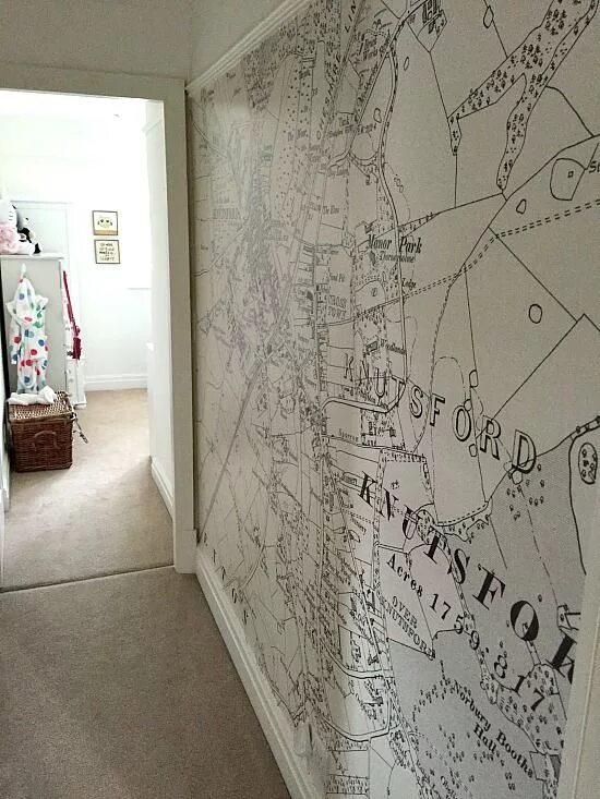 Карта мира в прихожей в интерьере Map Wallpaper - The Perfect Option For Decorating A Narrow Hallway Narrow hallwa