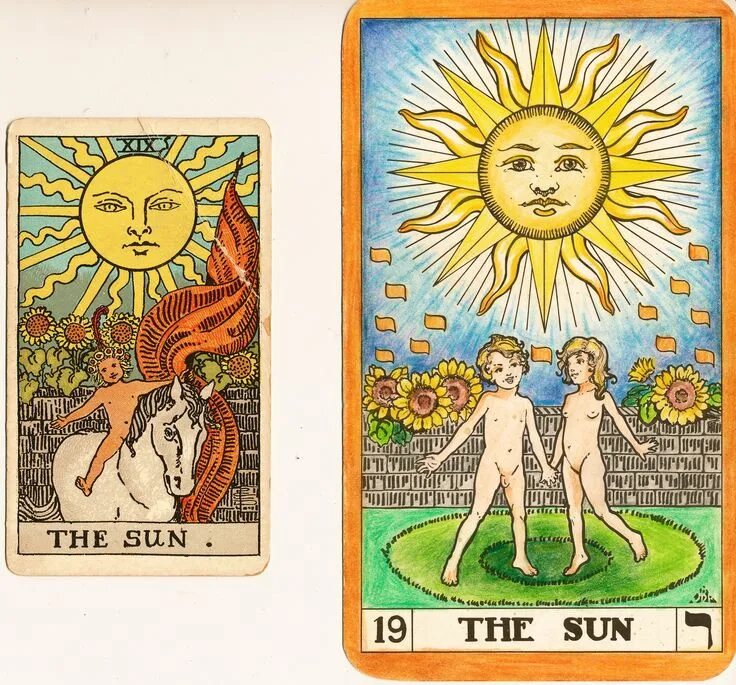 Карта солнце фото Waite & Bota tarot cards The sun tarot, Book of hours, Tarot