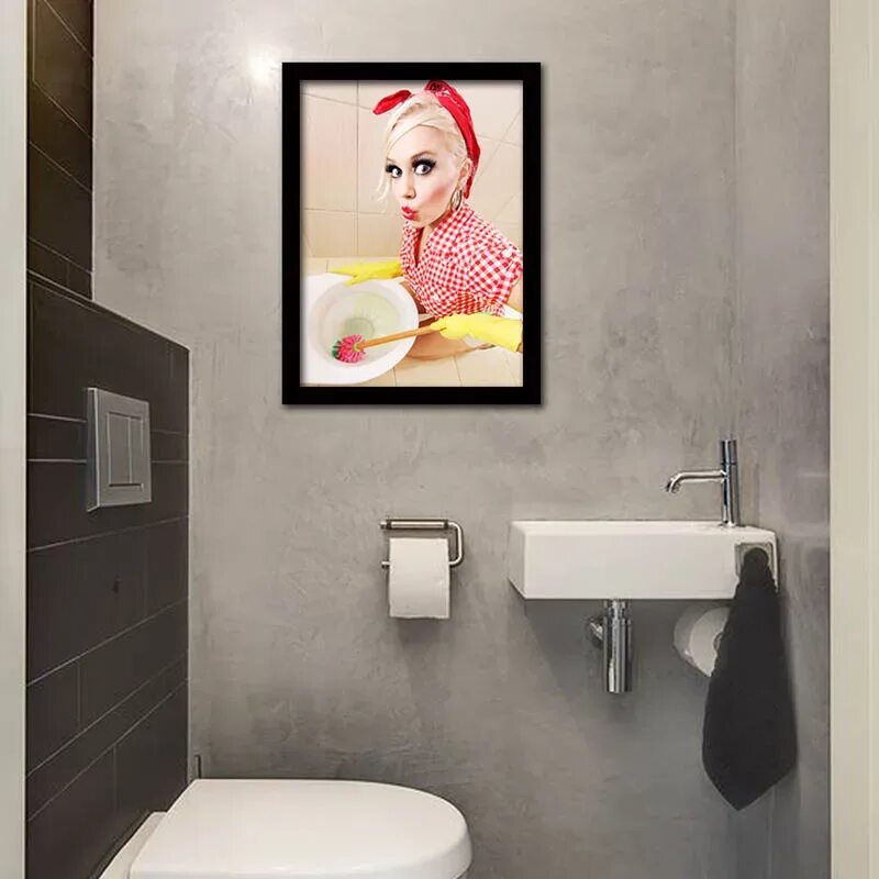 Картина в туалете фото A Red Plaid Shirt Pout Beautiful Girl Scrub The Toilet Sex AppeaL Western Custom