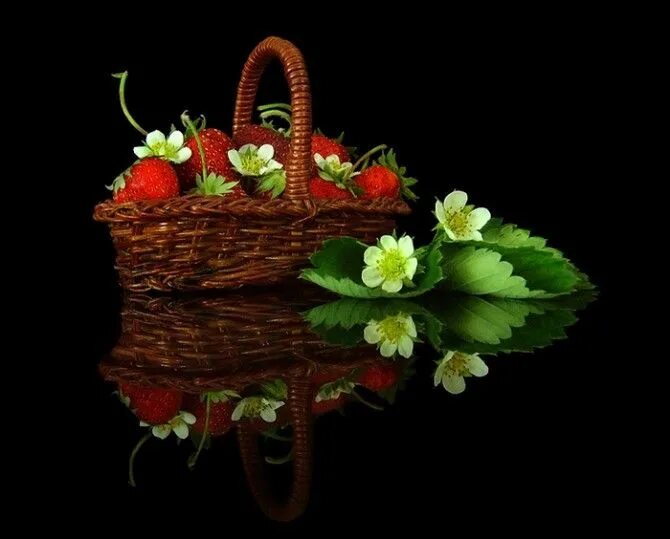 Картинка добрый вечер с фруктами Блог.ру - akmaya - Натюрморты на черном фоне Натюрморты, Красные розы, Натюрморт