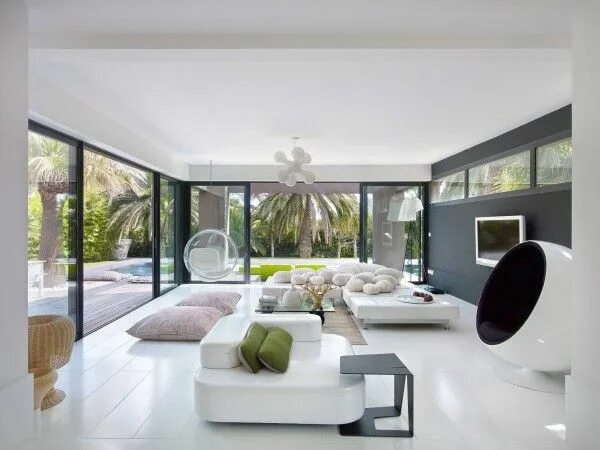 Картинка интерьер дома Playfully Modern, Pleasantly Colorful & Beautifully Landscaped Villa In Saint Ra