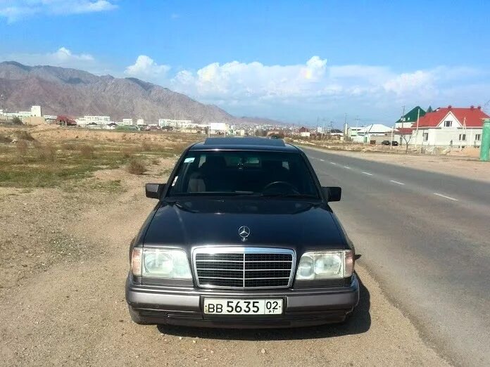 Картинка мерседес сечка таджикистан фото Веерные форсунки омывателя Ford - Mercedes-Benz E-class (W124), 3 л, 1994 года с