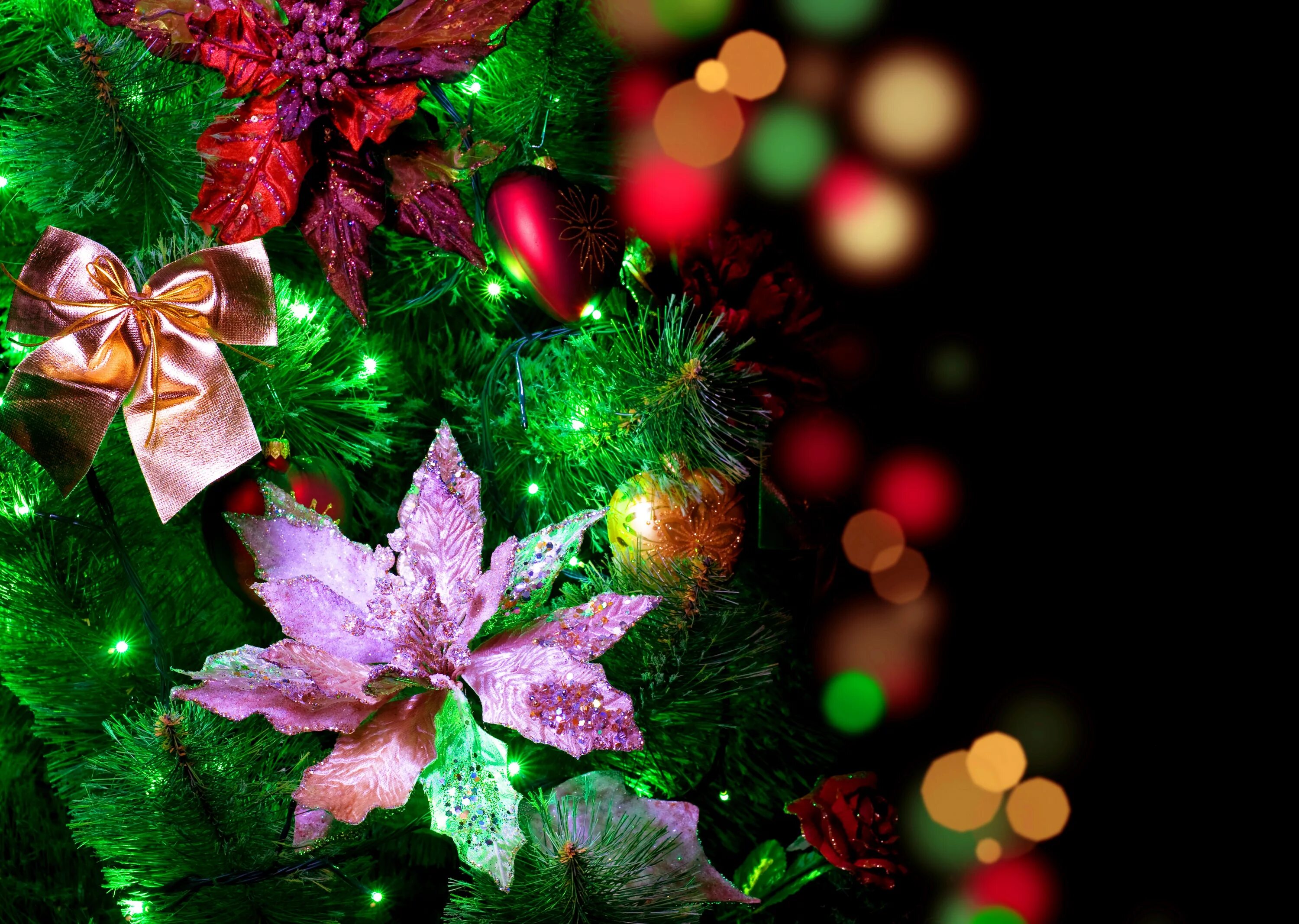 Картинка на рабочий экран новый год Download wallpaper decoration, flowers, glare, holiday, balls, lights, New year,