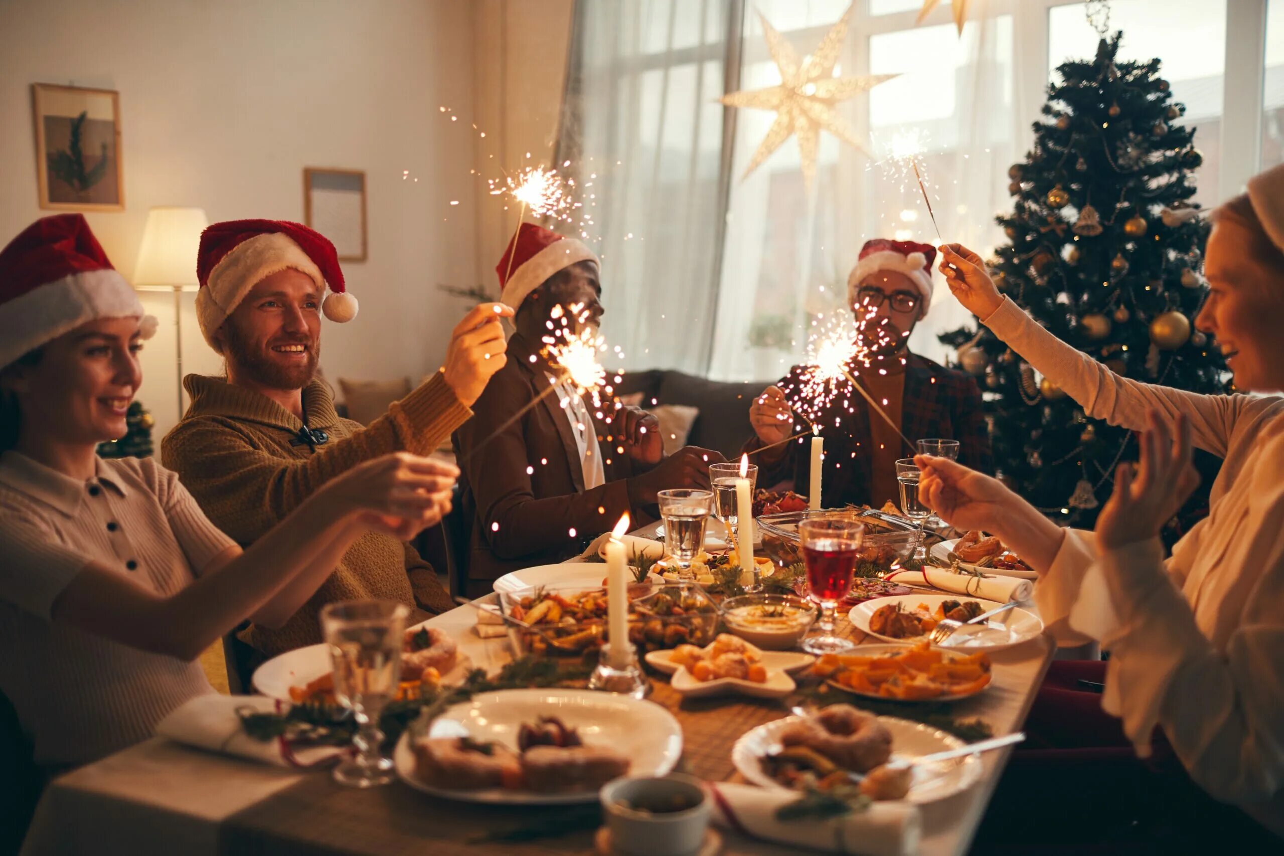 Картинка празднуем новый год Eliminating Musty Smells this Christmas PowAir.co.uk