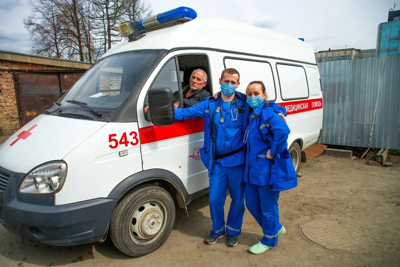 Картинка работник скорой помощи Фото городской скорой помощи: найдено 52 изображений