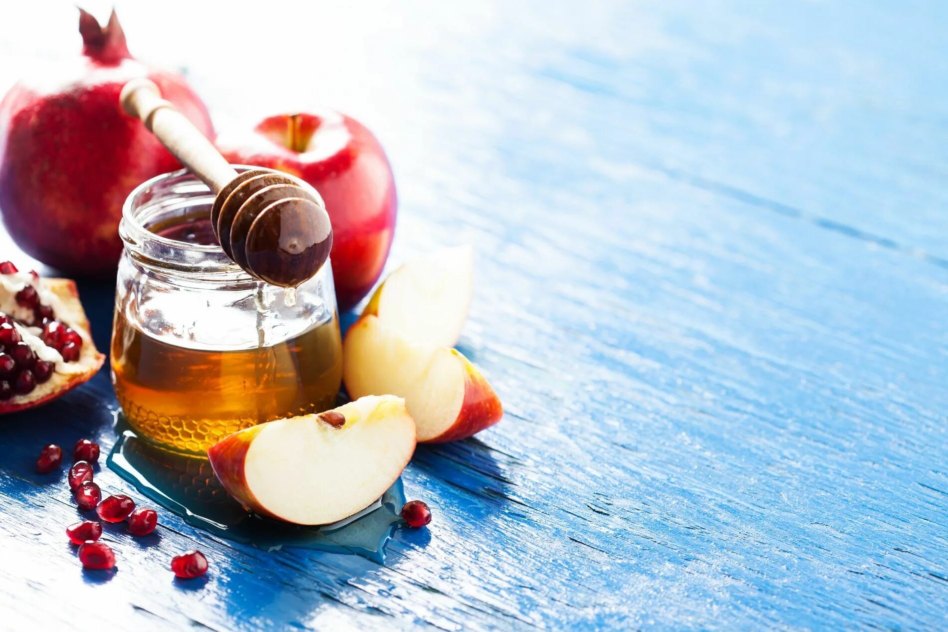 Картинка рош ашана еврейский новый год Rosh Hashanah - Holiday 101 -Did you know these facts about the Jewish New Year?