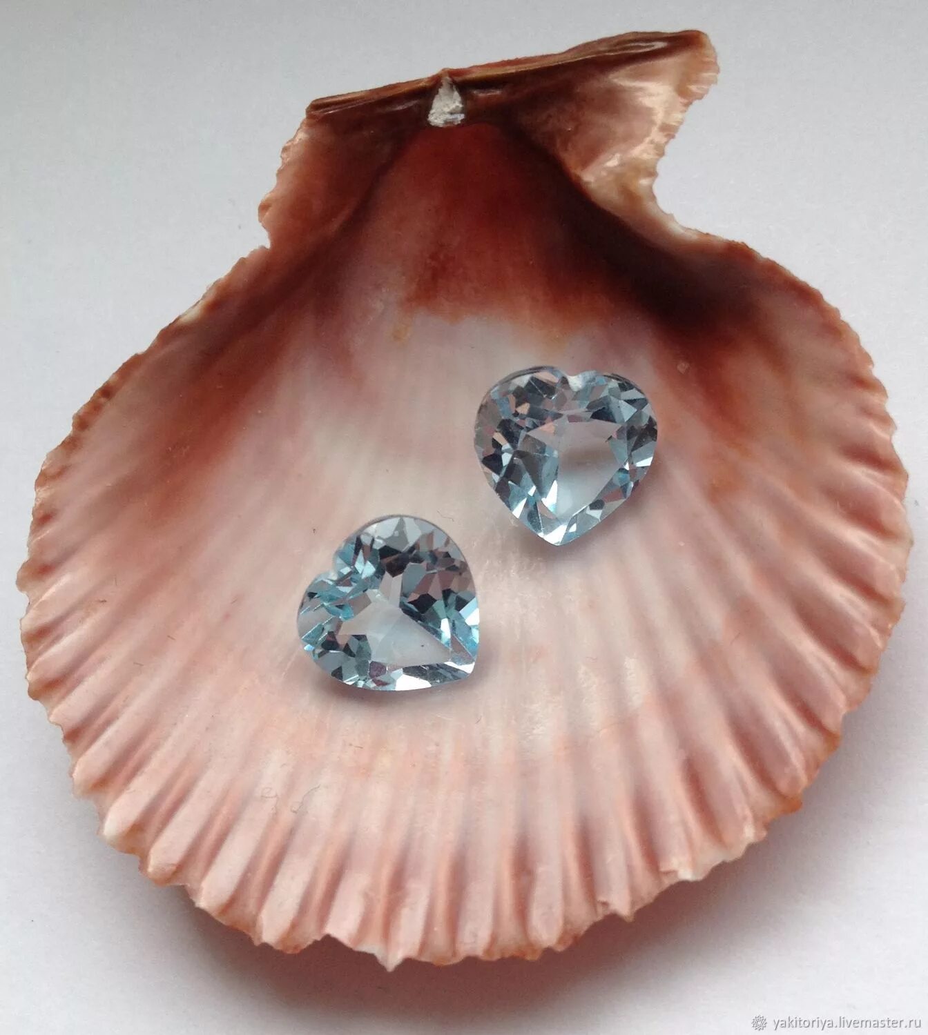 Картинка с топазовой свадьбой 16 Topaz 9h9 mm heart - купить на Ярмарке Мастеров - JCK8CCOM Cabochons, Khimki