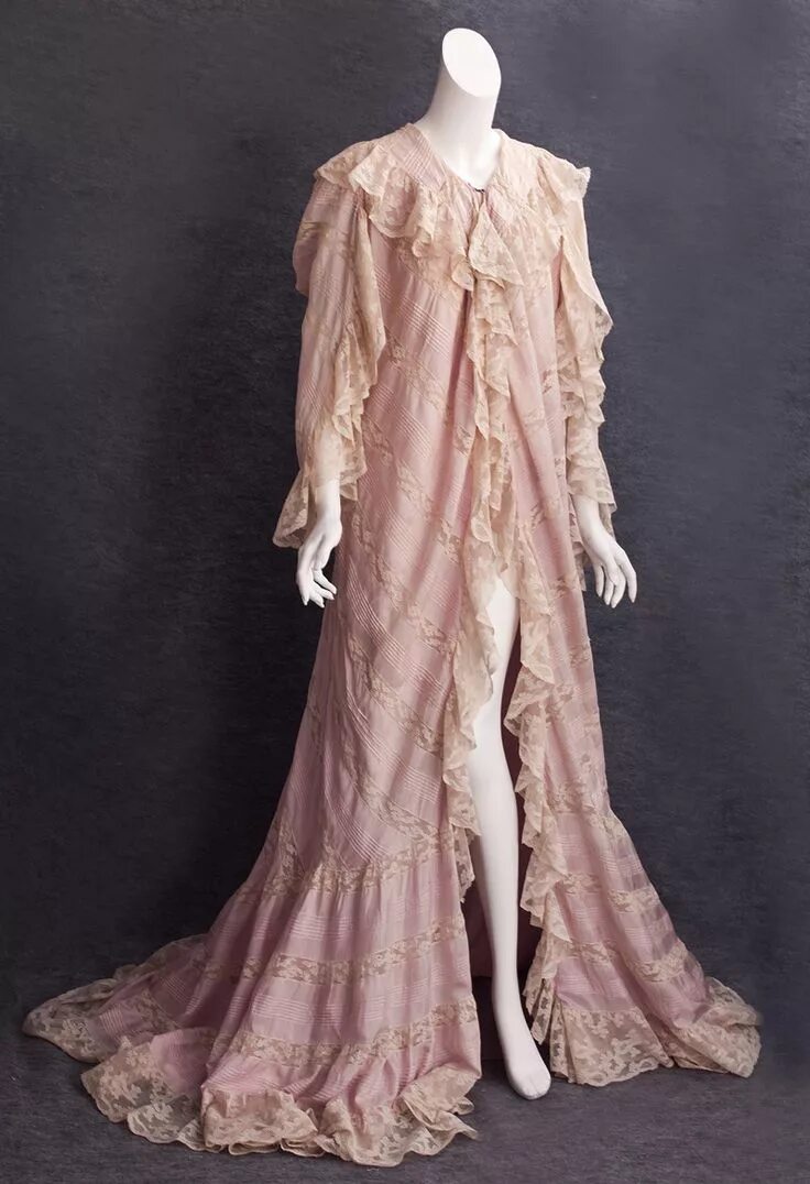Картинка женский халат в стиле 19 века Pin by Sarah Giles on 1800 dresses Edwardian clothing, Vintage dresses, Antique 