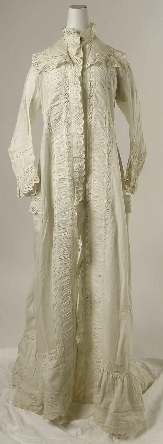 Картинка женский халат в стиле 19 века Tea gown British The Metropolitan Museum of Art Tea gown, 1880 fashion, Fashion 