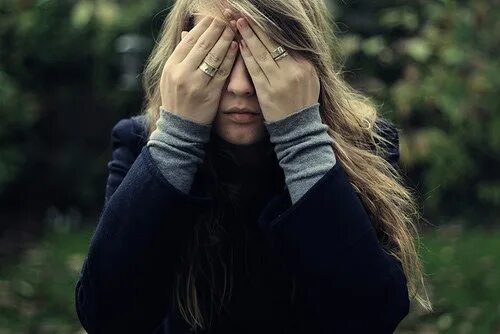 Картинки чтоб закрыть лицо на фото Pin by Anna Borgman on My Jam Beautiful world, Beautiful, Blonde hair