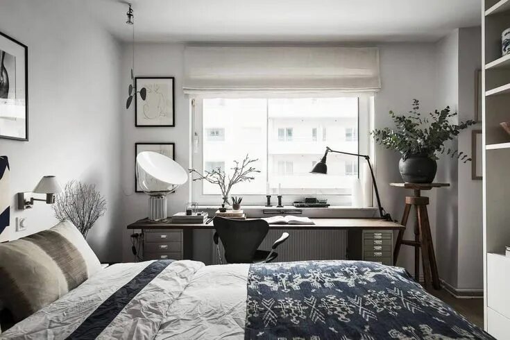Картинки дизайн интерьера комнаты Small home in dark tints - COCO LAPINE DESIGN Интерьеры спальни, Интерьер, Комна