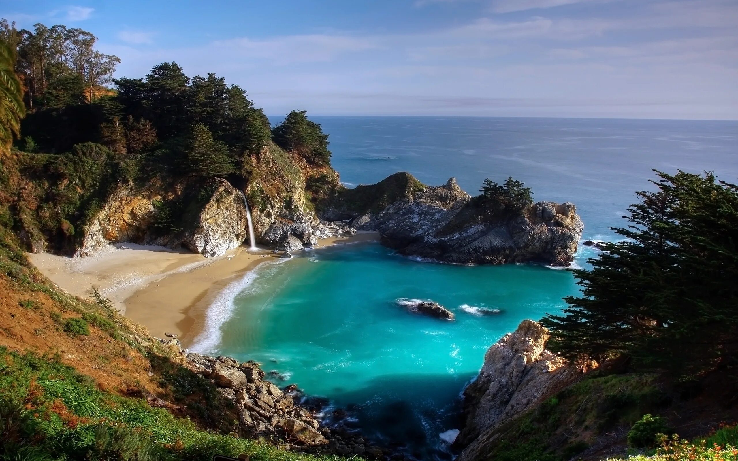 Картинки дня в лучшем качестве Wallpaper : bay, waterfall, beach, blue water, tropical 2560x1600 - CoolWallpape