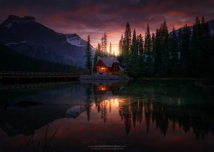 Картинки добрый вечер в горах Amanecer en Emerald Lake. Emerald lake, Cool landscapes, Lake
