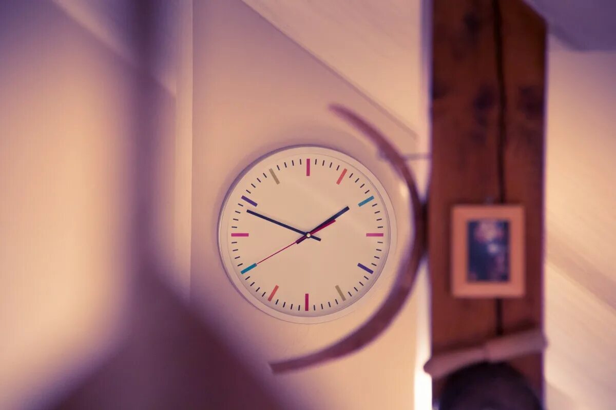 Картинки фото часов Free Images : watch, hand, white, round, clock, time, number, hour, wall, alarm,