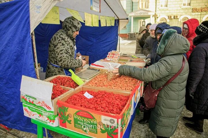 Картинки фото продовольственных ярмарок барнаул осень Жителей пригорода Барнаула приглашают на продовольственные ярмарки 8 апреля - МК