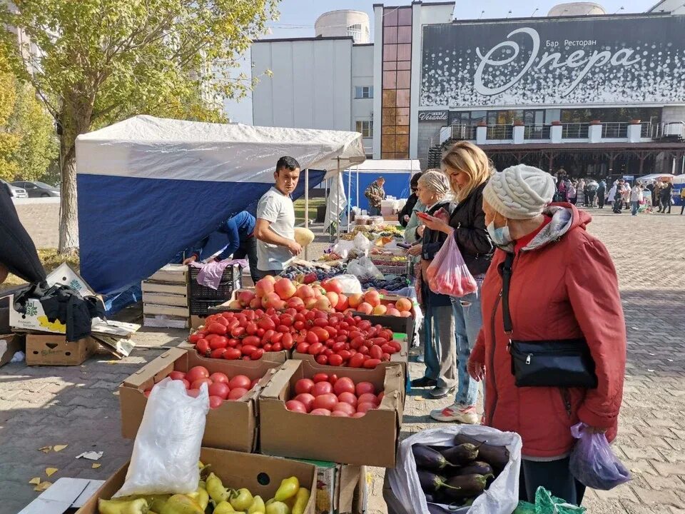 Картинки фото продовольственных ярмарок барнаул осень В Барнауле 15 октября вновь пройдут продовольственные ярмарки - KP.RU