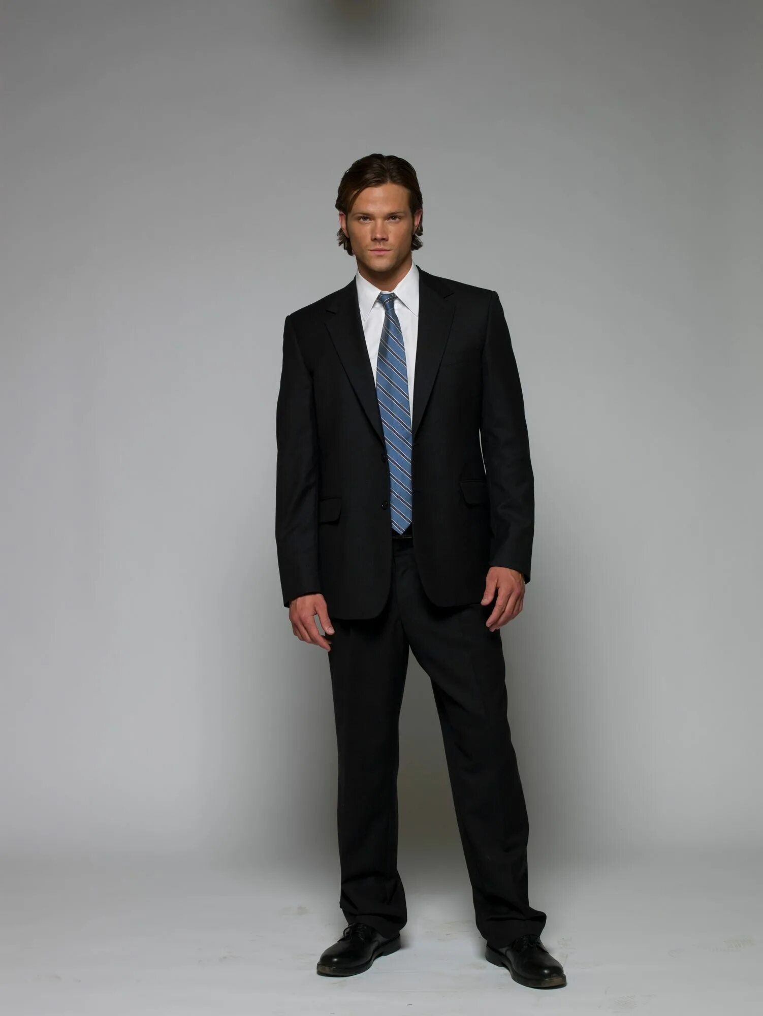 Картинки фото в полный рост jared padalecki,sam winchester,supernatural Jared padalecki, Sam winchester, Jar