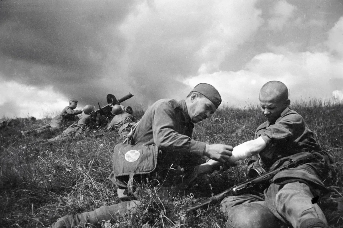 Картинки фото великая отечественная Не только спас раненого, но и лично принял участие в штурме высоты. Подвиг санит