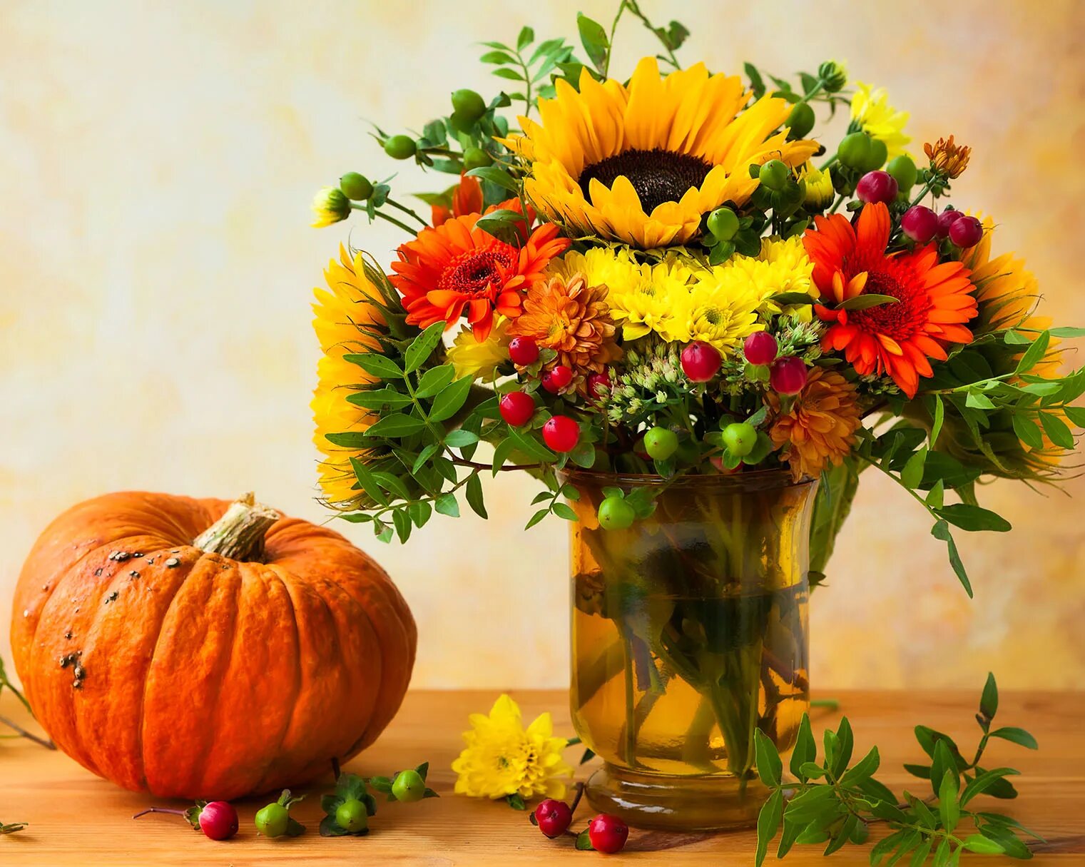 Картинки хорошего дня и настроения с октябрем Pumpkin and Flowers Jigsaw Puzzle