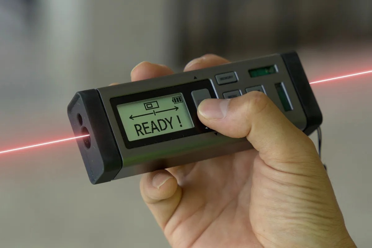 Картинки или фото лазерных измерений высоты зданий Mediate Splendor Fern laser measuring tool meet Man driver