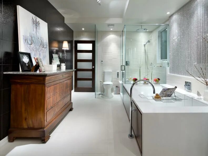 Картинки интерьера ванной Our Favorite Designer Bathrooms HGTV