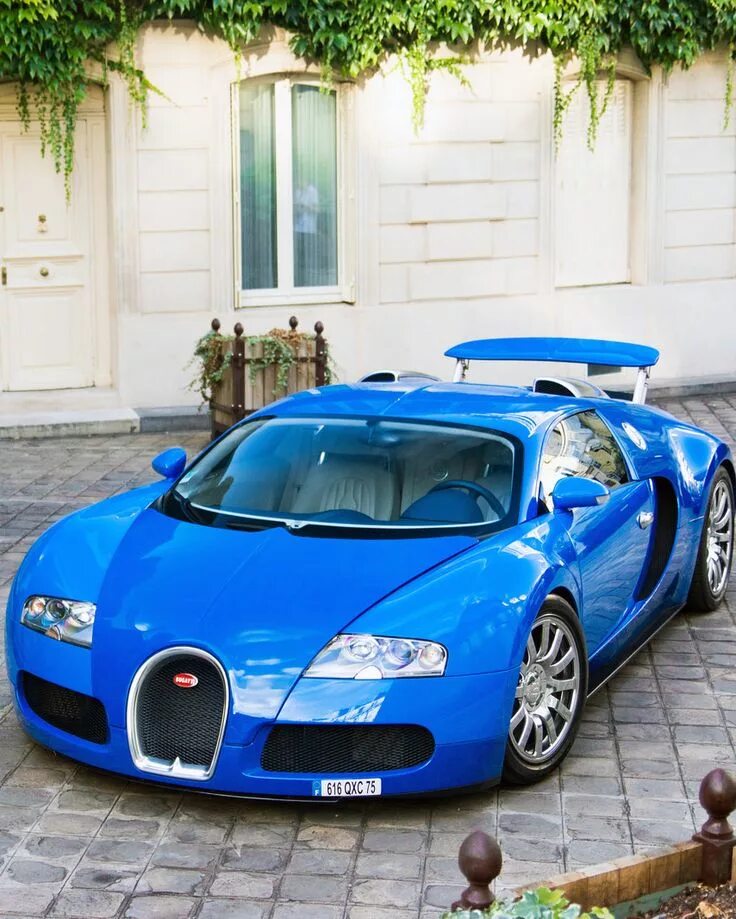 Картинки как выглядит машина Bugatti Veyronhttp://m0be.com/mark531/a1a2d7f2 This dream car could be yours if 