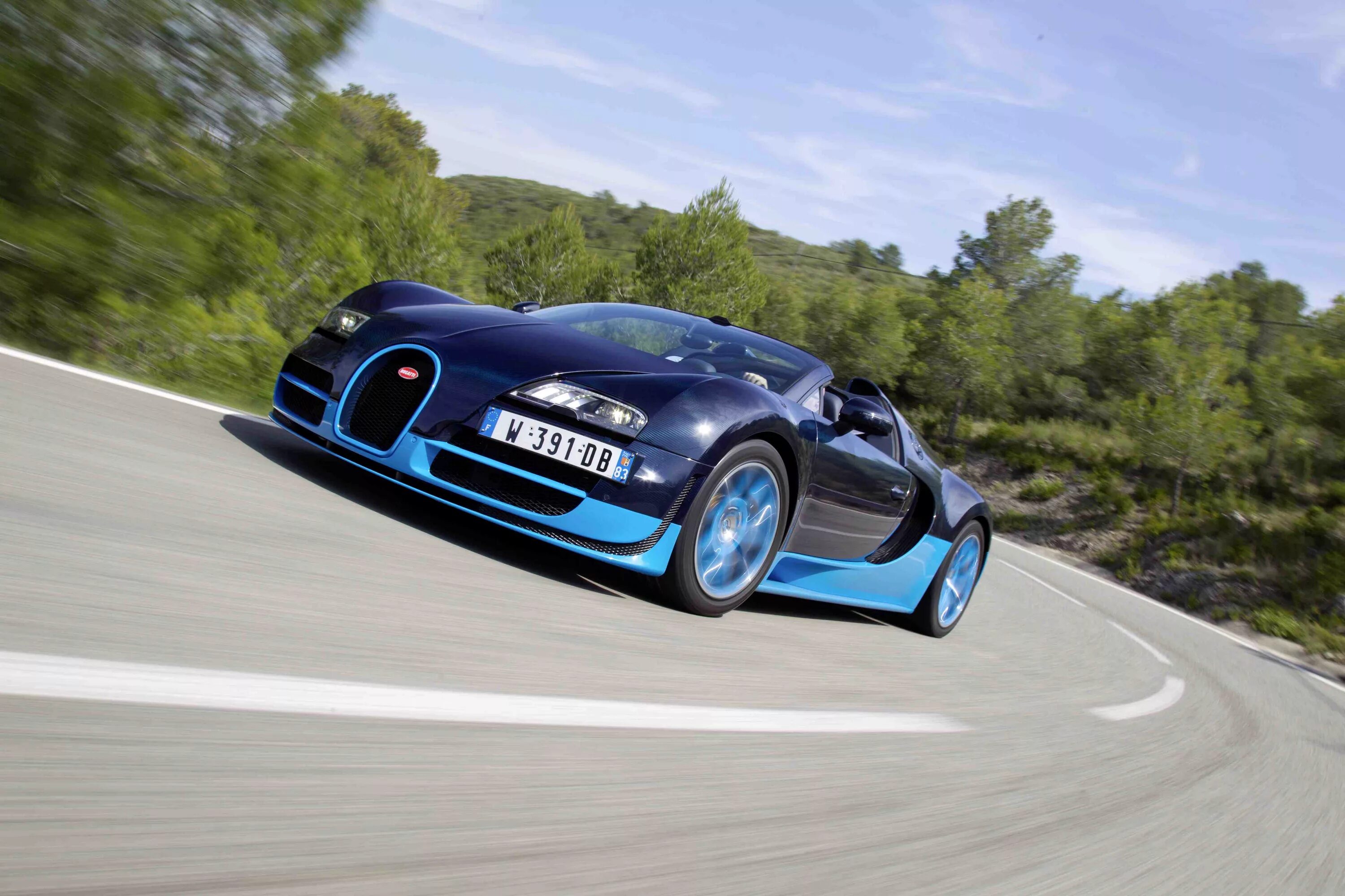 Картинки как выглядит машина Bugatti Veyron 16.4 Grand Sport Vitesse : elle peut le faire Automobile