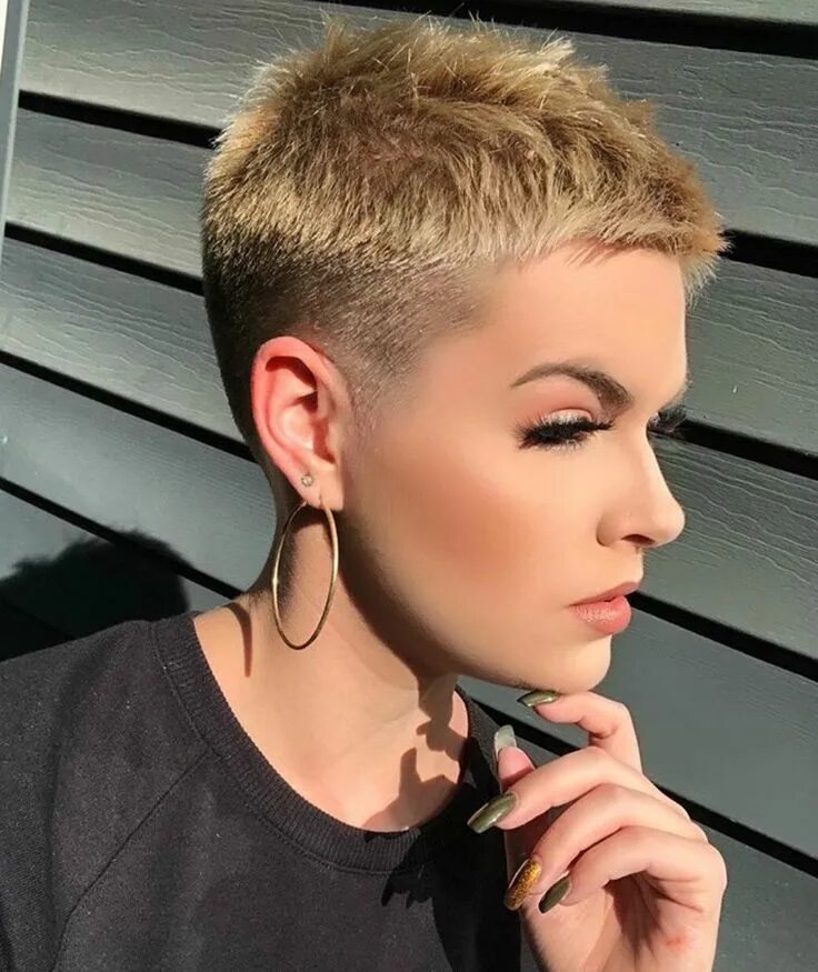Картинки коротких причесок Pin on Korte kapsels 23 Crop hair, Very short hair, Super short hair