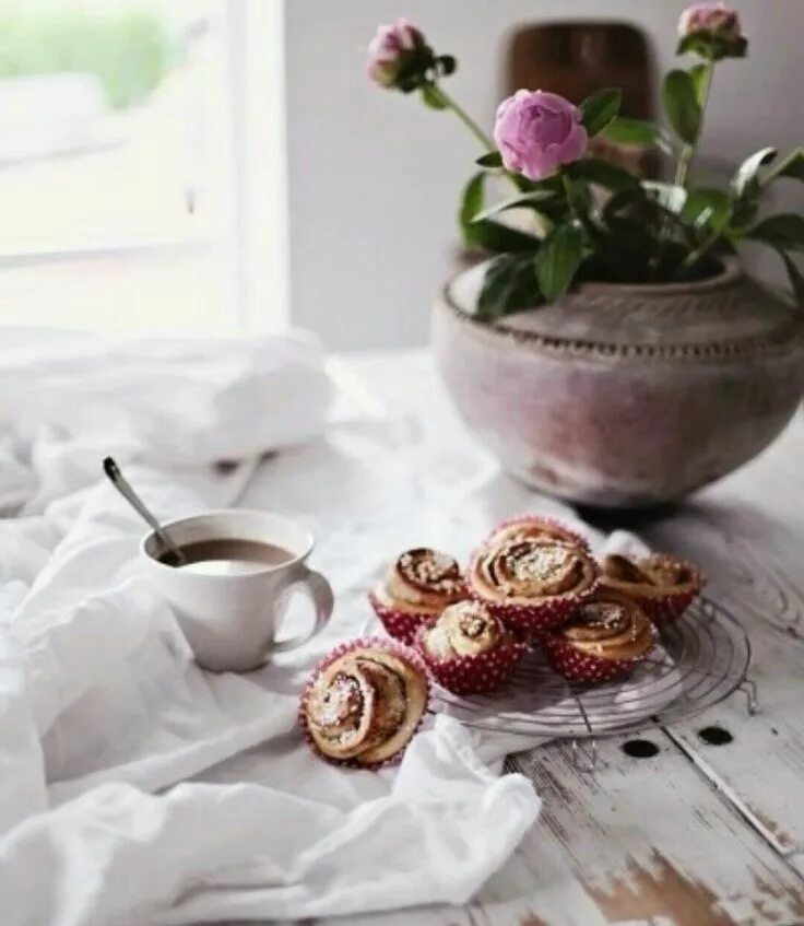 Картинки красивые с добрым утром вдохновляющие flowers, coffee & cake Good morning gif, Good morning greetings, Good morning