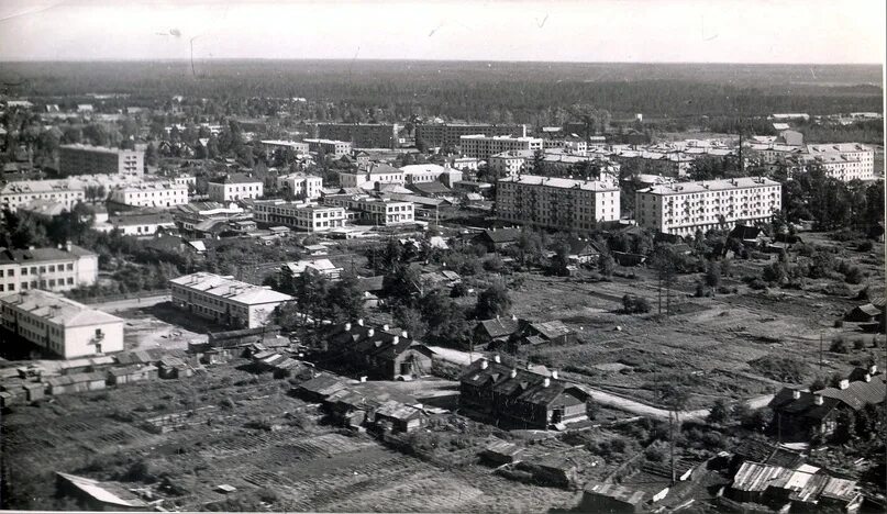 Кингисепп фото советское Кингисепп с высоты птичьего полёта . Улица Театральная. Источник Родной город Ки