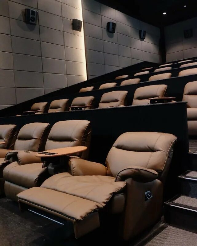 Кино молл верхняя наб 10 фото Deretan Pengusaha Bioskop di Indonesia, Punya Jaringan Terluas di Tanah Air