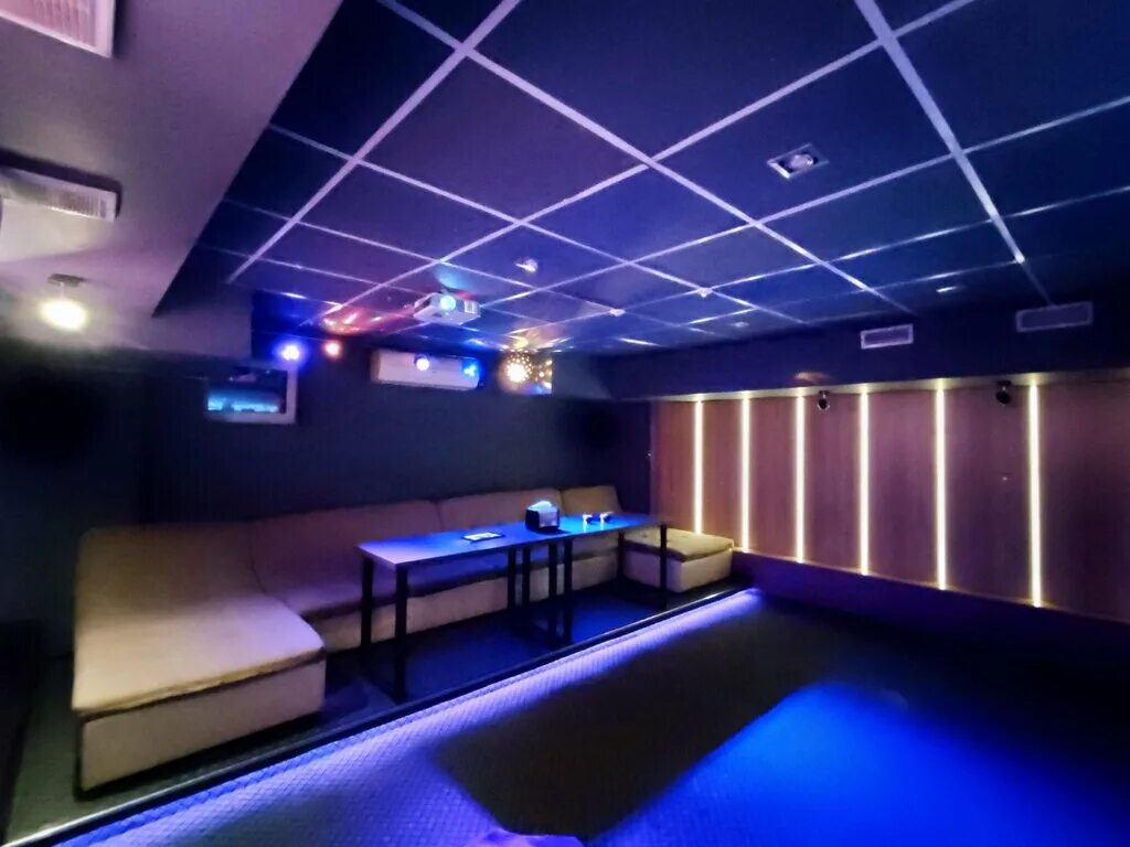 Кино rooms молочный пер 6 ульяновск фото Black Room, кинотеатр, просп. Чайковского, 84А, Тверь, Россия - Яндекс Карты