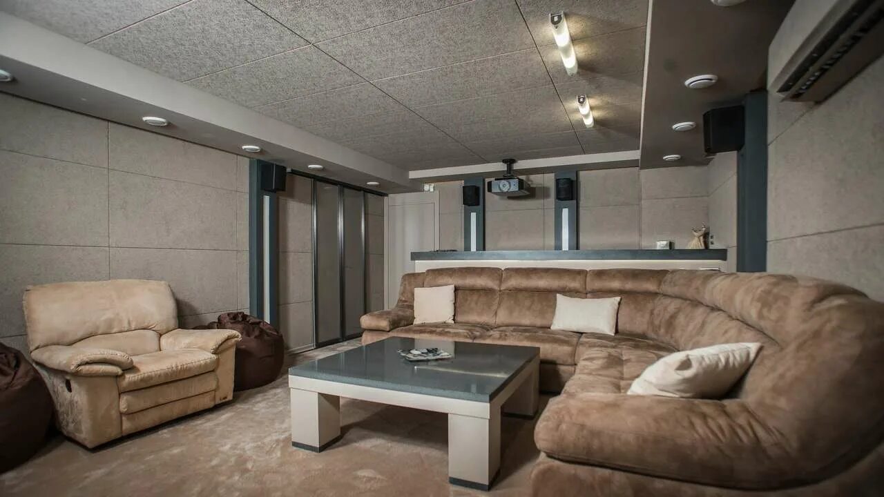 Кино rooms молочный пер 6 ульяновск фото Фотографии Антикинотеатр Кино Rooms - Ульяновск, Молочный переулок, 6 - галерея 