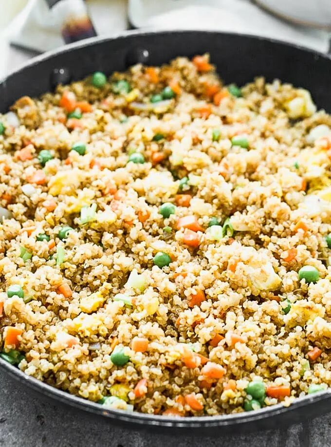 Киноа крупа рецепты приготовления с фото Quinoa Fried "Rice" - Cooking for Keeps