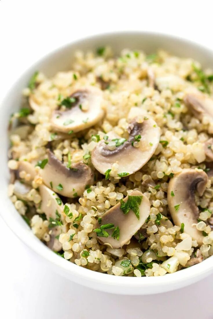 Киноа крупа рецепты приготовления с фото MUSHROOM QUINOA with garlic herbs -- ready to serve in just 10 minutes!
