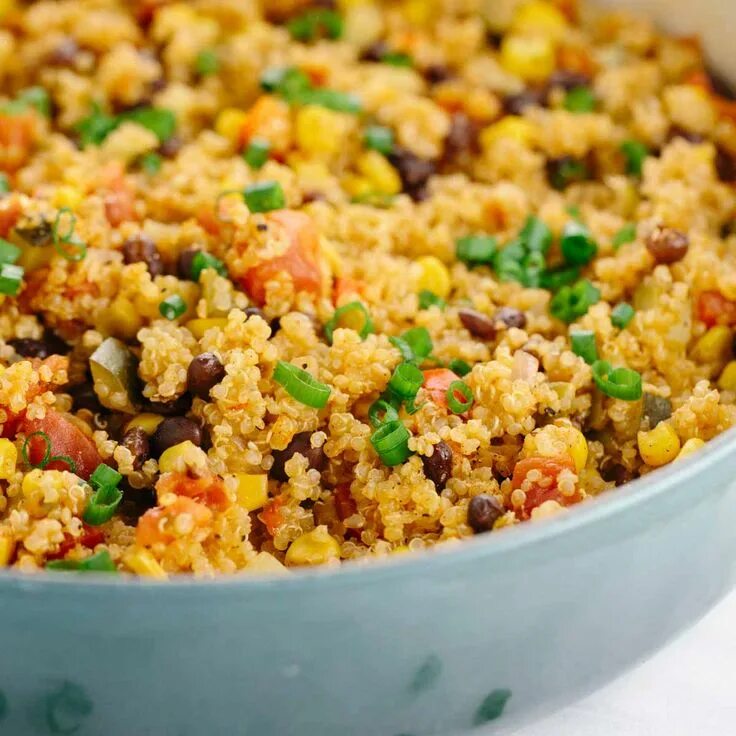 Киноа овощ фото Mexican-Spiced Vegetable Quinoa Recipe Vegetarian recipes, Spiced vegetables, Ve